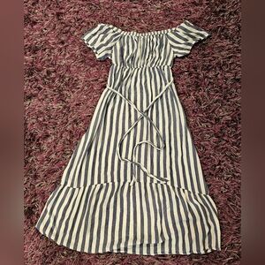 Isabel Maternity Off the Shoulder Striped Maxi Dress sz medium